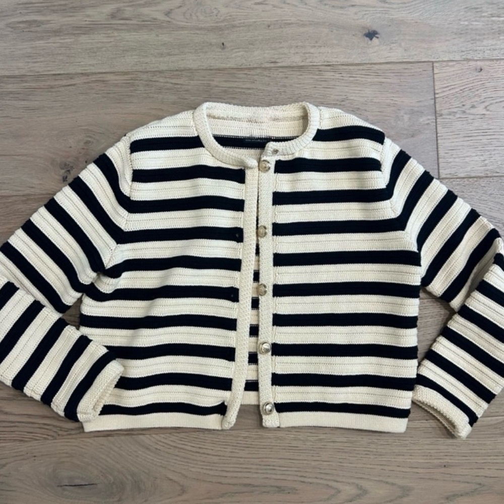 Black and Cream Striped Cardigan - Picture 5 of 9
